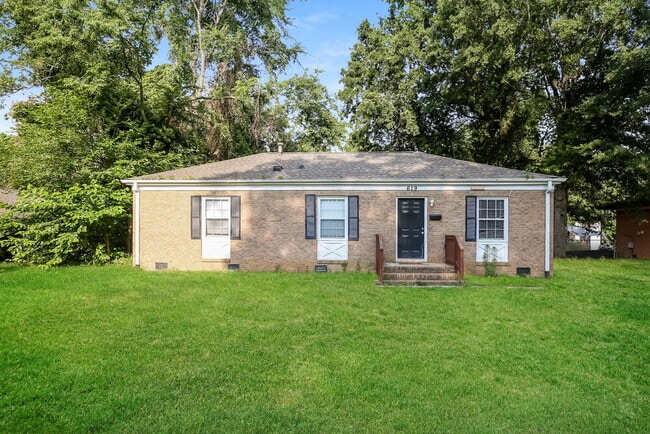 property at 619 Kentbrook Dr