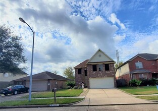 1115 Pennygent Ln in Channelview, TX - Foto de edificio - Building Photo