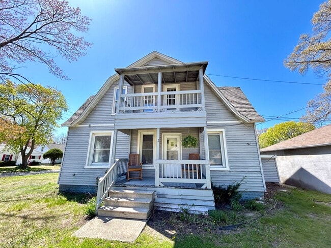 property at 2550 Crozier Ave