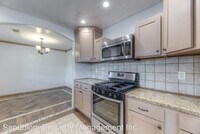 1111 N Garfield Ave photo'