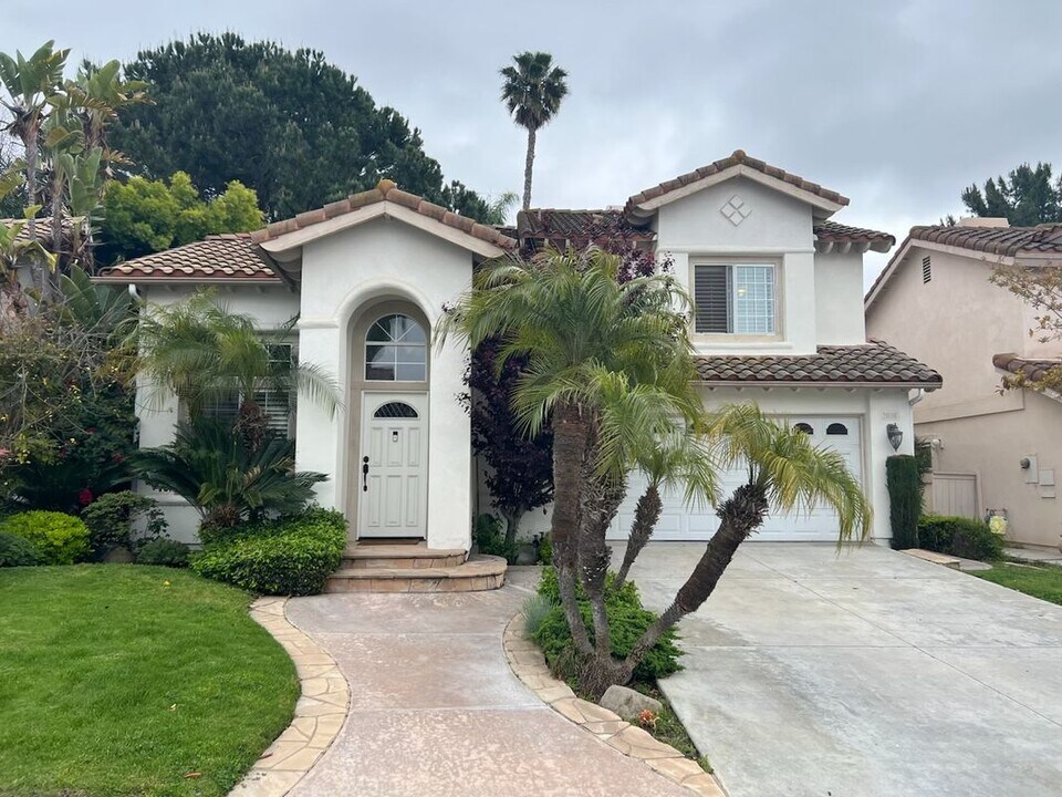 26016 Ravenna Rd in Mission Viejo, CA - Building Photo