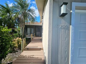 17756 Park Village Blvd in Ft. Myers, FL - Building Photo