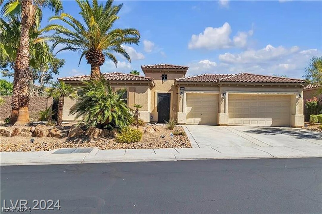 7415 Salvadora Pl in Las Vegas, NV - Building Photo