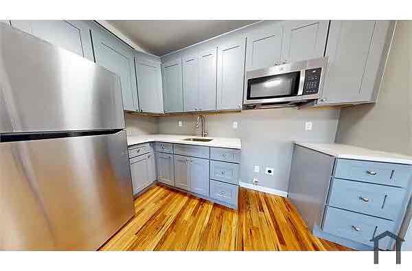 3880 Amboy Rd in Staten Island, NY - Building Photo - Building Photo