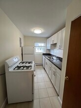 333 Massachusetts Ave in Arlington, MA - Foto de edificio - Building Photo