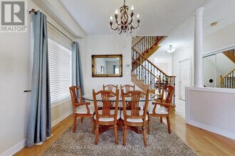 2 Amethyst Dr in Richmond Hill, ON - Building Photo - Building Photo