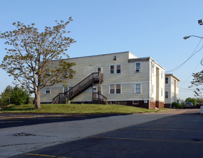 47 Jeanette Ct in Akron, OH - Foto de edificio - Building Photo