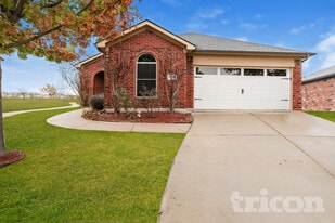 13354 Dove Ranch Rd in Roanoke, TX - Building Photo