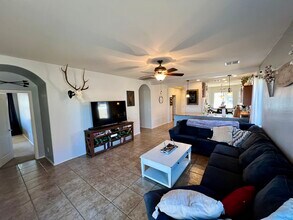 4210 E Alamo St in San Tan Valley, AZ - Foto de edificio - Building Photo