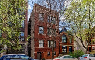 1320 N Wicker Park Ave Apartments