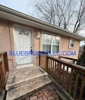 101 SE Summit Ave in Lee's Summit, MO - Building Photo