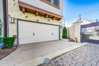 11027 Acorn Falls Dr in Houston, TX - Building Photo - Building Photo