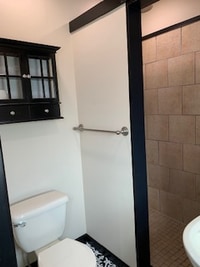 50 E Walnut St photo'