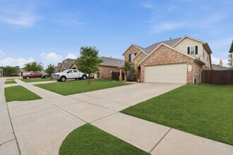 22014 Pheasant Bend Ln in Porter, TX - Building Photo - Building Photo