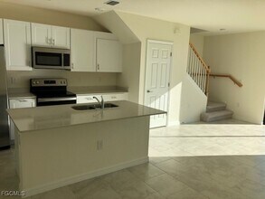 14011 Oviedo Pl in Ft. Myers, FL - Building Photo - Building Photo