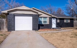 7317 NW Compass Dr in Lawton, OK - Building Photo