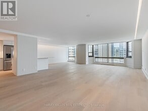 1166 Bay St. in Toronto, ON - Building Photo - Building Photo