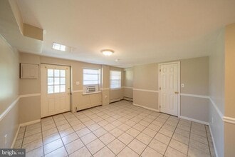 335 Marshall St in Kennett Square, PA - Building Photo - Building Photo