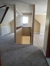 552 W Market St, Unit Upper in Long Beach, NY - Building Photo - Building Photo