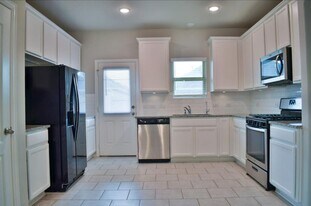 31619 Heguy Pass in Fulshear, TX - Building Photo