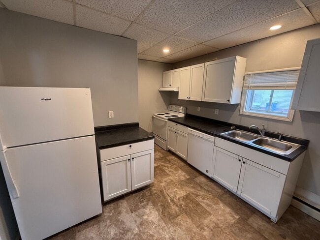 413 4th St NE in Watertown, SD - Building Photo - Building Photo