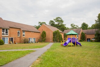 Catamount Lane in Colchester, VT - Building Photo - Building Photo