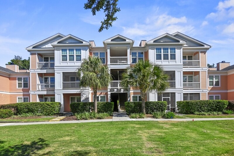 2234 Chatelain Way in Mount Pleasant, SC - Foto de edificio