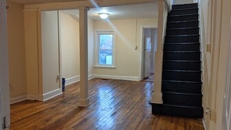 7 Newlinville Rd in Coatesville, PA - Building Photo