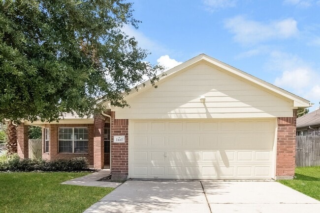 property at 2447 Halstead Dr