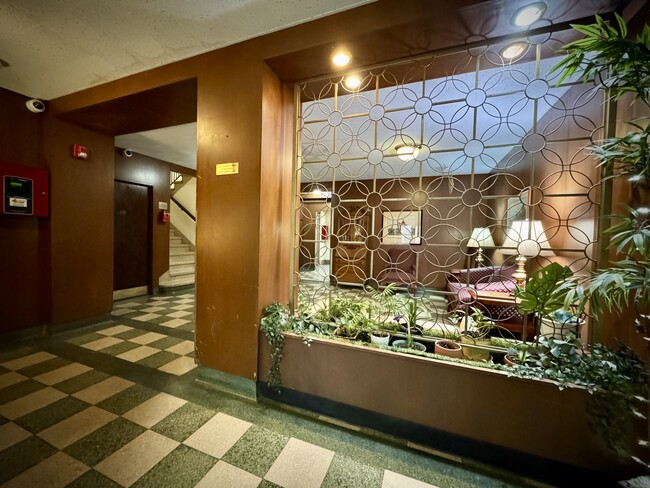 Marshall Hall Apartments in Milwaukee, WI - Building Photo - Building Photo