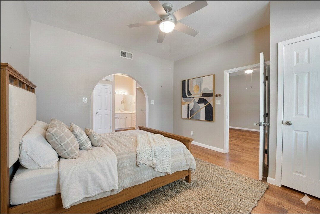 4519 N Main St in Houston, TX - Building Photo