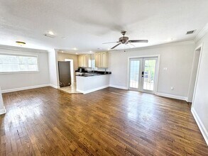 1223 E North St in Tampa, FL - Building Photo - Building Photo
