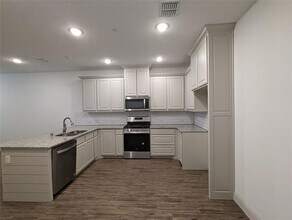 2654 Dodson St in Garland, TX - Building Photo - Building Photo