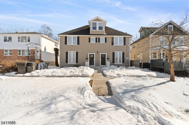 property at 824 George St