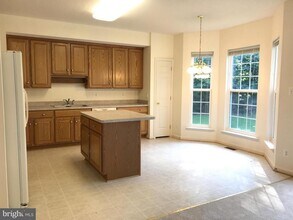 9028 Dahlgren Rd in King George, VA - Foto de edificio - Building Photo