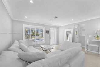 4301 SW 85th Ave in Miami, FL - Building Photo - Building Photo
