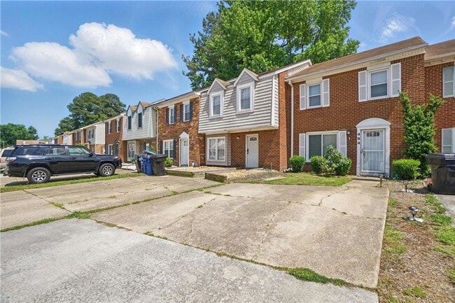464 Lake Havasu Dr in Virginia Beach, VA - Building Photo - Building Photo