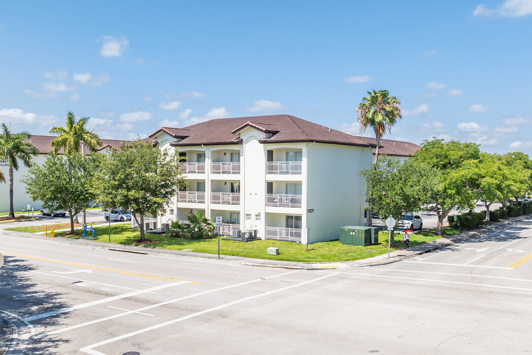 Jeannette Villas at Doral in Doral, FL - Building Photo