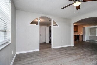 505 Florida Cir S in Apollo Beach, FL - Building Photo - Building Photo