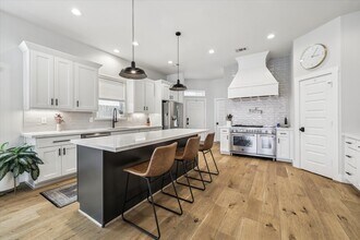 1144 W 24th St in Houston, TX - Building Photo - Building Photo