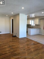 4238 Greybrook Crescent in Mississauga, ON - Building Photo