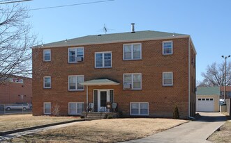 1725 New Hampshire St in Lawrence, KS - Building Photo