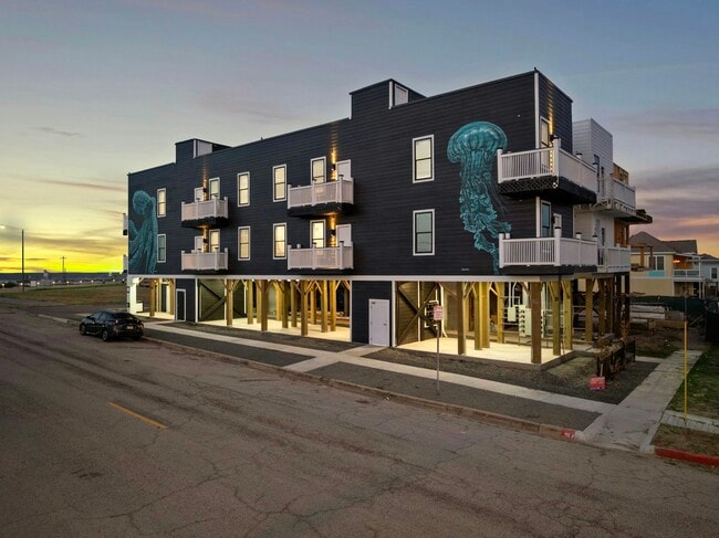 803 Avenue K
