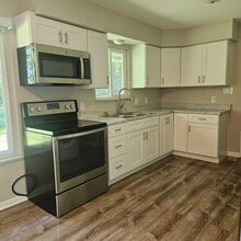 2935 Spring Hill Dr in Howell, MI - Building Photo - Building Photo