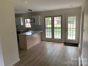 16518 Greenfarm Rd in Huntersville, NC - Building Photo - Building Photo