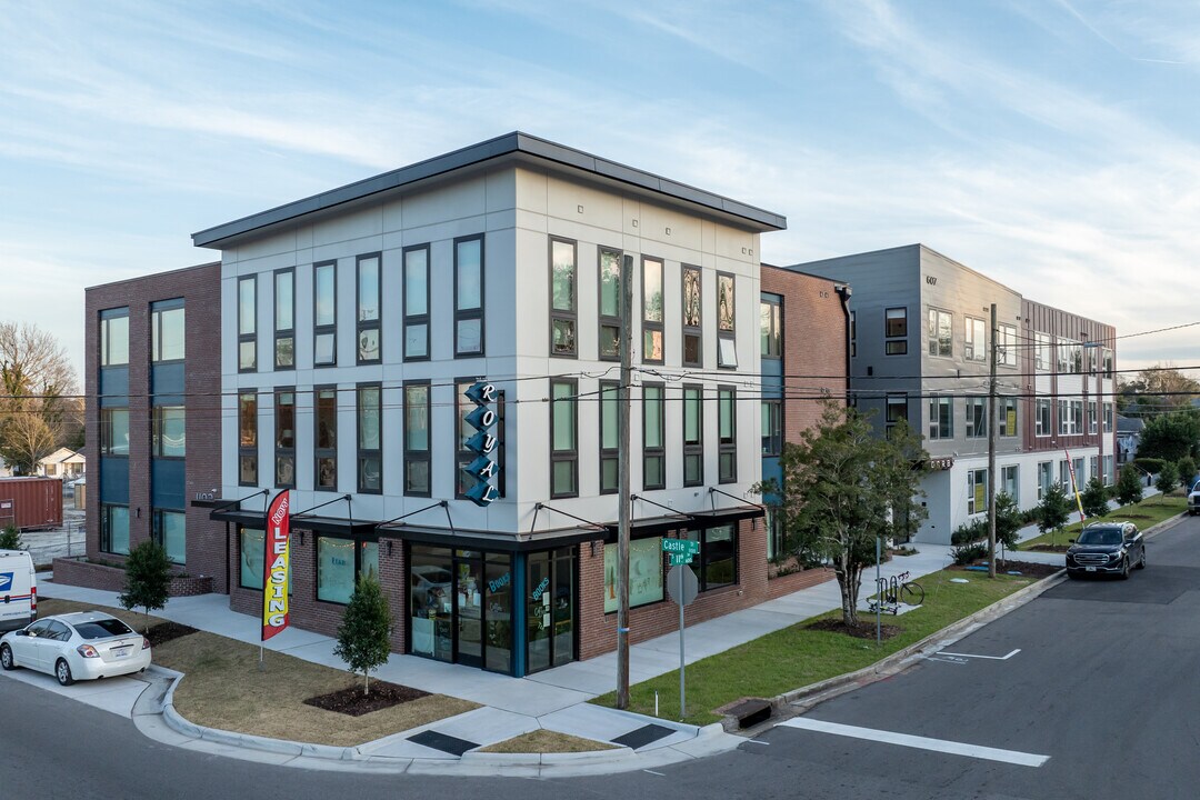Mid Castle in Wilmington, NC - Foto de edificio