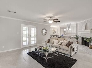 6107 Dumfries Dr in Houston, TX - Building Photo - Building Photo