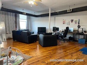 600 Columbia Rd, Unit 26 in Boston, MA - Building Photo - Building Photo