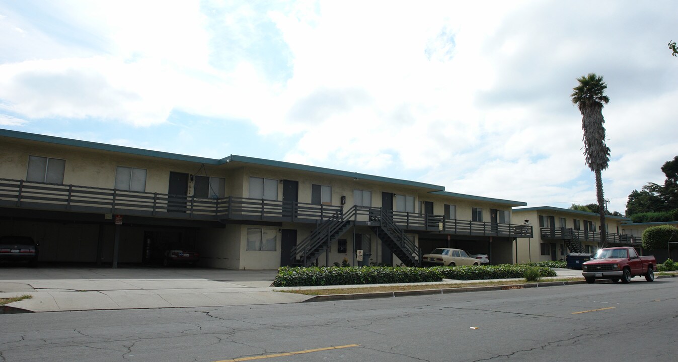 Maple Manor Apartments in Salinas, CA - Foto de edificio