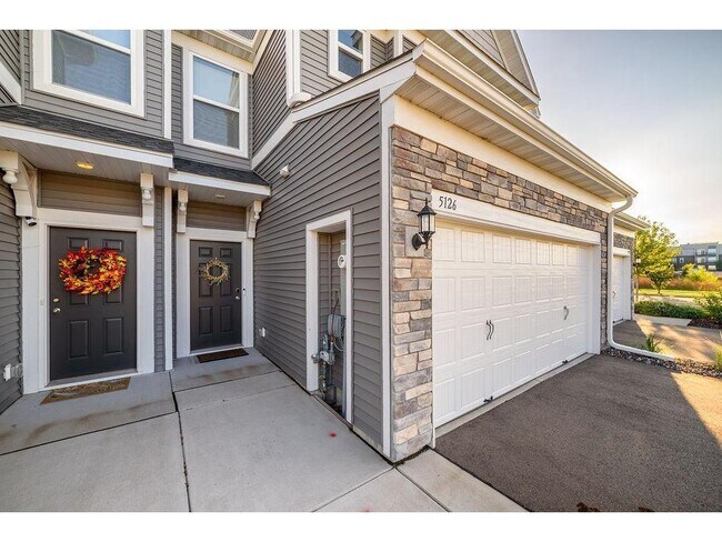 5126 94th Ln N in Brooklyn Park, MN - Building Photo - Building Photo